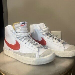 Nike Blazer Mis 77' Vintage White Mantra Orange